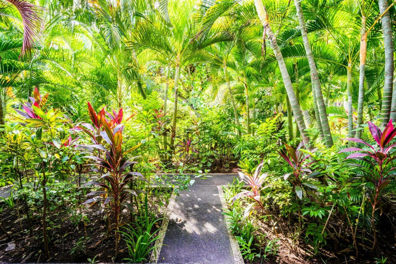 Taman Selini Wahana Beach Resort 페무테란 외부 사진